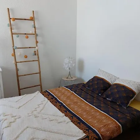 Apartment Joli Proche Du Centre De Nimes